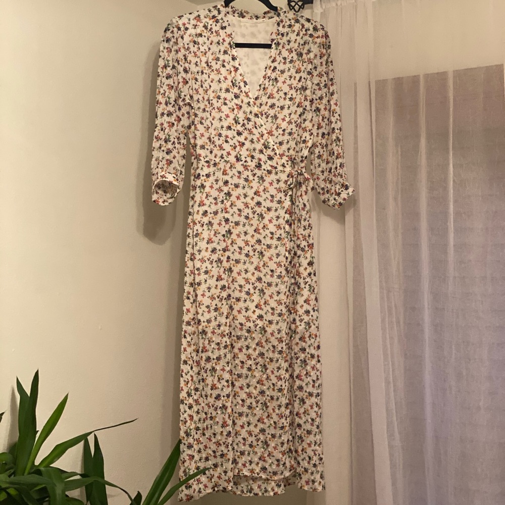 Midi white floral wrap dress